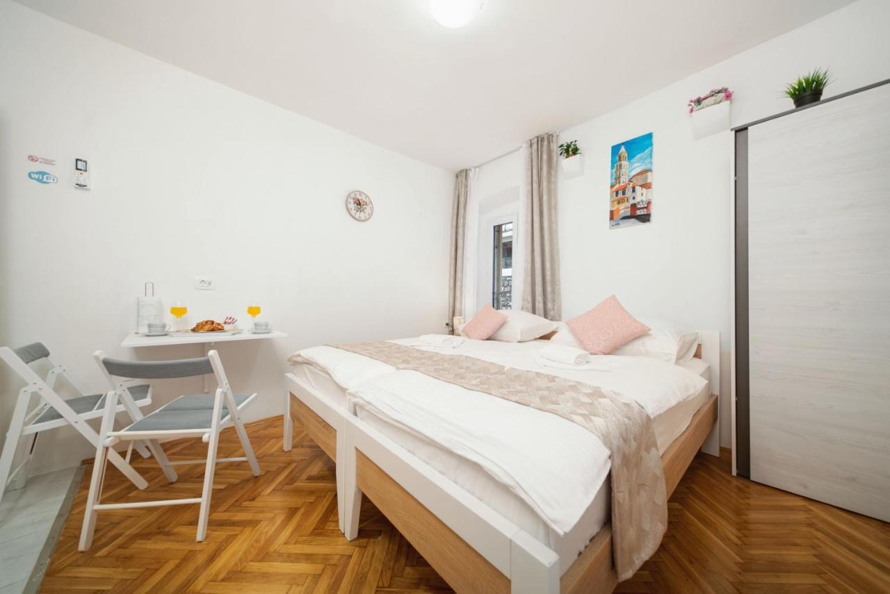 3M Golden Gate Apartment Split Luaran gambar