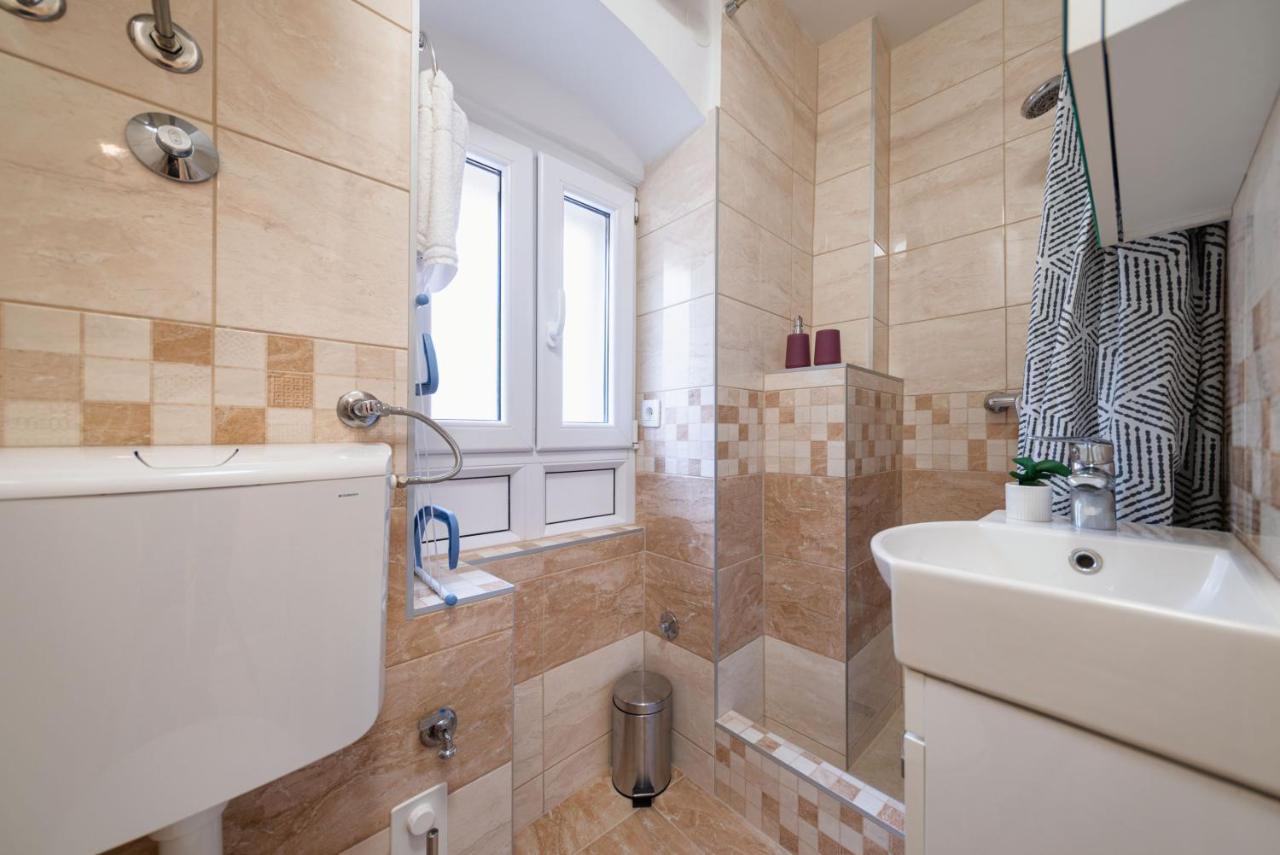 3M Golden Gate Apartment Split Luaran gambar